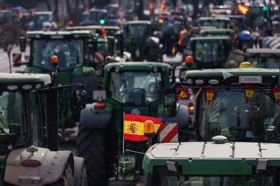Spanish Farmers Join EU wide protests against agricultural policies